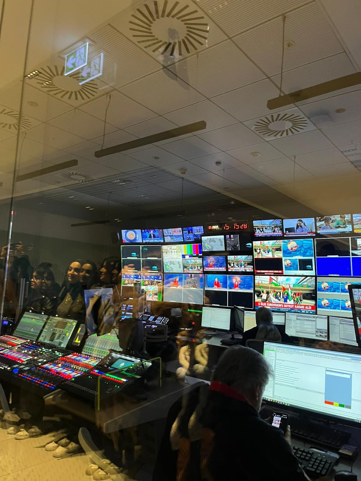 reji YALOVA ÜNİVERSİTESİNDEN TURKUVAZ MEDYAYA TEKNİK GEZİ